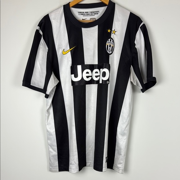 Nike Juventus Black and White Striped Jersey - Picture 1 of 10
